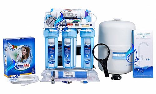 خواص آب یونیزه قلیایی برای سلامت بدن