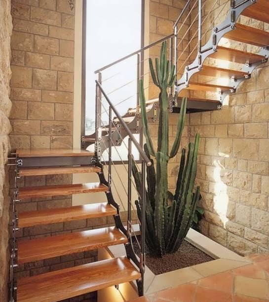 تزیین زیر راه پله