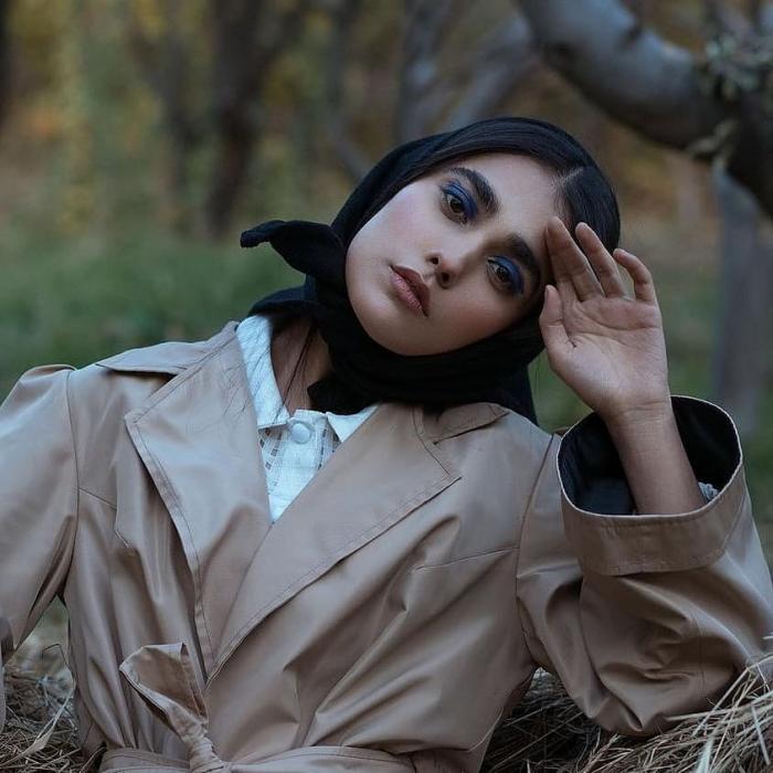 آدرینا صادقی