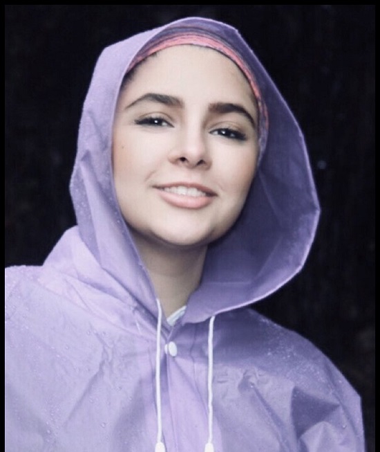  مینو آذرمگین