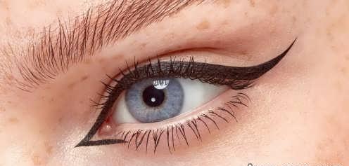 خط چشم دنباله دار