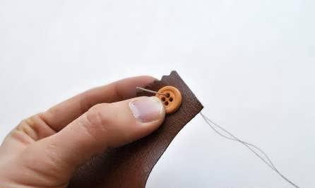 آموزش دوختن دکمه لباس