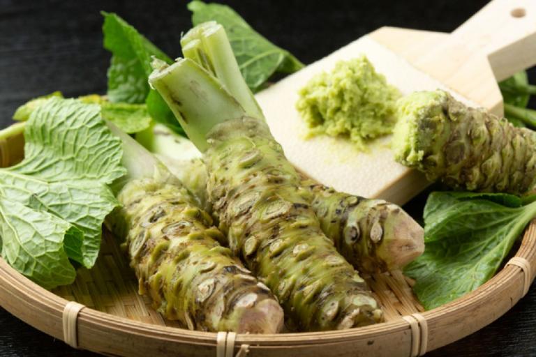 خواص واسابی + فواید عالی و اعجاب انگیز این گیاه تند خواص واسابی + فواید عالی و اعجاب انگیز این گیاه تند
