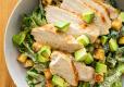 طرز تهیه سالاد سزار با طعم و اصول خاص برای تهیه سس سزار اصل