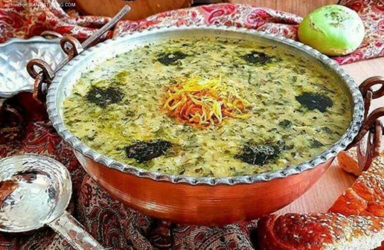 طرز تهیه آش خیار خوشمزه سنتی با روشی آسان