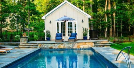 استخر رو باز