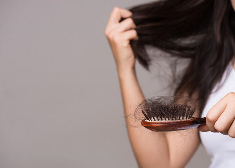 چگونه ریزش مو را متوقف کنیم؟