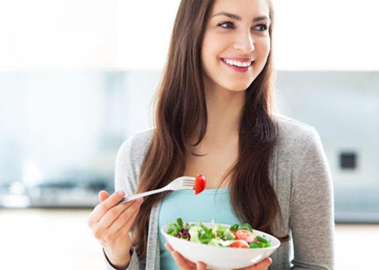 چگونه ریزش مو را متوقف کنیم؟ چگونه ریزش مو را متوقف کنیم؟