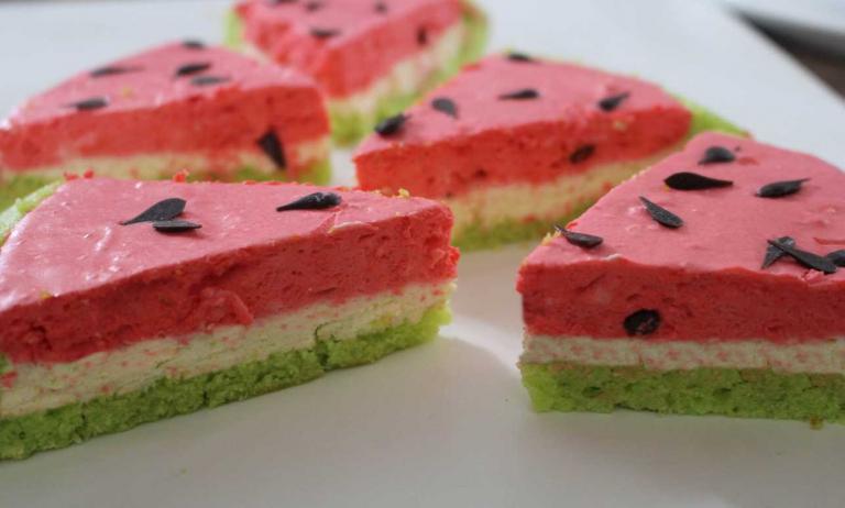 طرز تهیه سه دسر شب یلدا بسیار خوشمزه