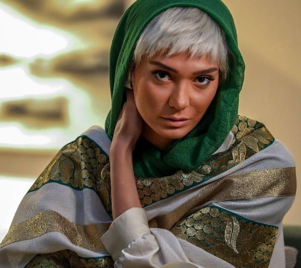 مینا وحید مینا وحید