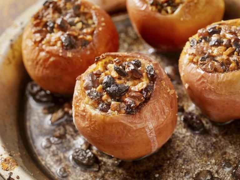 طرز تهیه دسر سیب شکم پر مجلسی و بسیار خوشمزه طرز تهیه دسر سیب شکم پر مجلسی و بسیار خوشمزه
