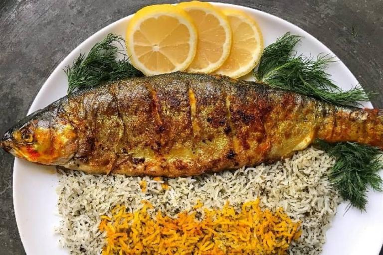 طرز تهیه انواع غذا با ماهی (4 غذای بی نطیر معروف با ماهی) طرز تهیه انواع غذا با ماهی (4 غذای بی نطیر معروف با ماهی)