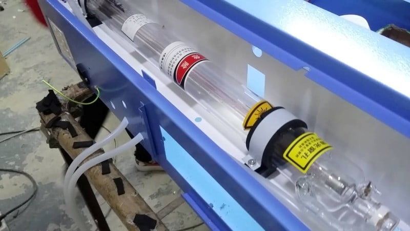 تیوب لیزر، از قطعات مهم دستگاه برش لیزری