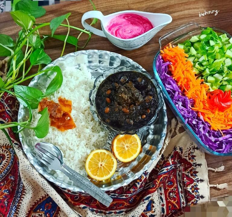 طرز تهیه خورشت سبزی اهوازی با طعمی بی نظیر و مجلسی