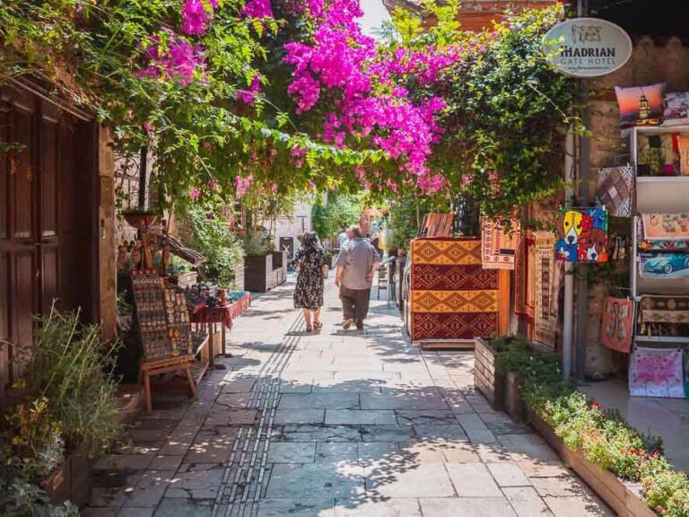 نکات ضروری برای سفر به آنتالیا نکات ضروری برای سفر به آنتالیا
