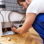 علل نشت آب یخچال و نحوه رفع این مشکل علل نشت آب یخچال و نحوه رفع این مشکل