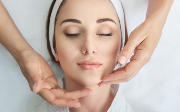 ماسک پاکسازی پوست های مرده بدن برای داشتن پوست بدون عیب ماسک پاکسازی پوست های مرده بدن برای داشتن پوست بدون عیب