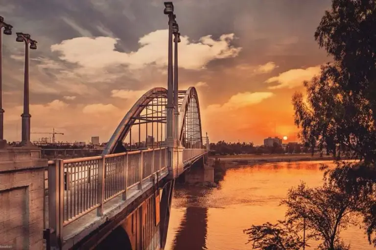مکان های دیدنی اهواز و جاهای قشنگ این شهر که حتما باید ببینید پل سفید از مکان های دیدنی اهواز