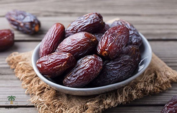 خرما برای معده