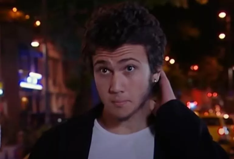 آغاز فعالیت هنری 