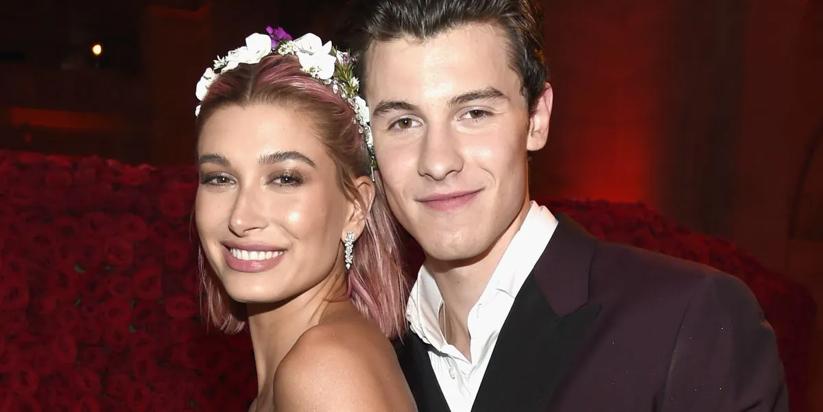 رابطه با شاون مندز خواننده، ترانه‌سرا و مدل معروف کانادایی