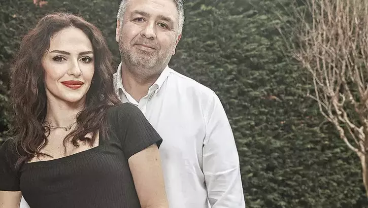 63deca0fe4bfdd3b24eda381