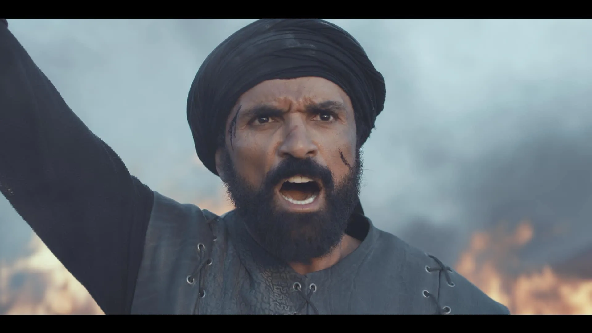 سامی الشیخ در نقش کیا بزرگ‌امید