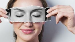 روشهای خانگی جوانسازی دور چشم (از ماساژ دادن تا کمپرس سرد و ورزش منظم) جوانسازی دور چشم
