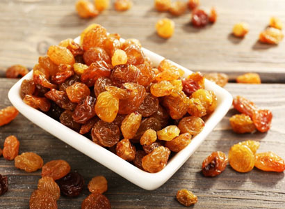 خواص کشمش که تا حالا نمی دانستید (انواع کشمش و فواید آن) خواص کشمش که تا حالا نمی دانستید (انواع کشمش و فواید آن)