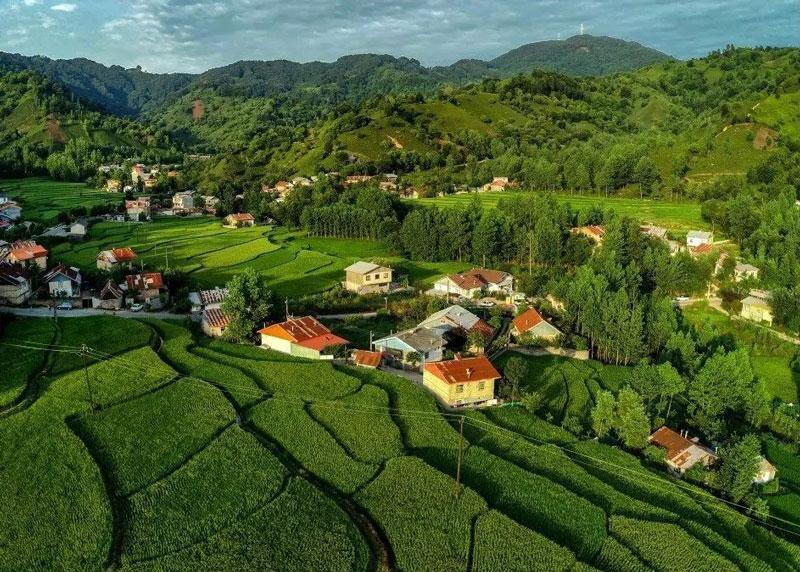 حضور در بهشت با سفری به روستاهای زیبای اطراف لاهیجان زمِیدان از روستاهای اطراف لاهیجان