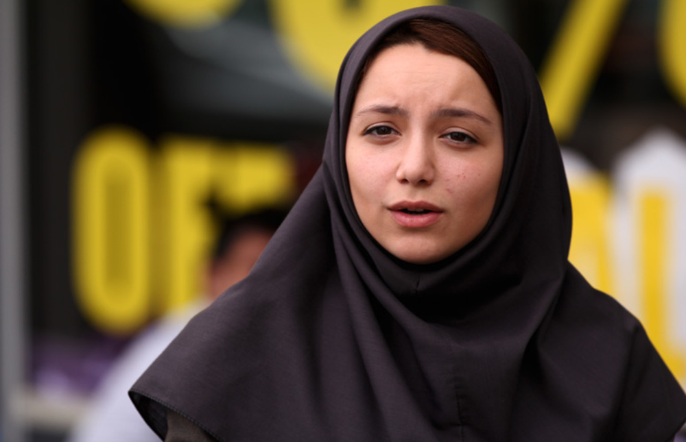 درخشش در فیلم «دربند» و گام‌های نخست در سینما