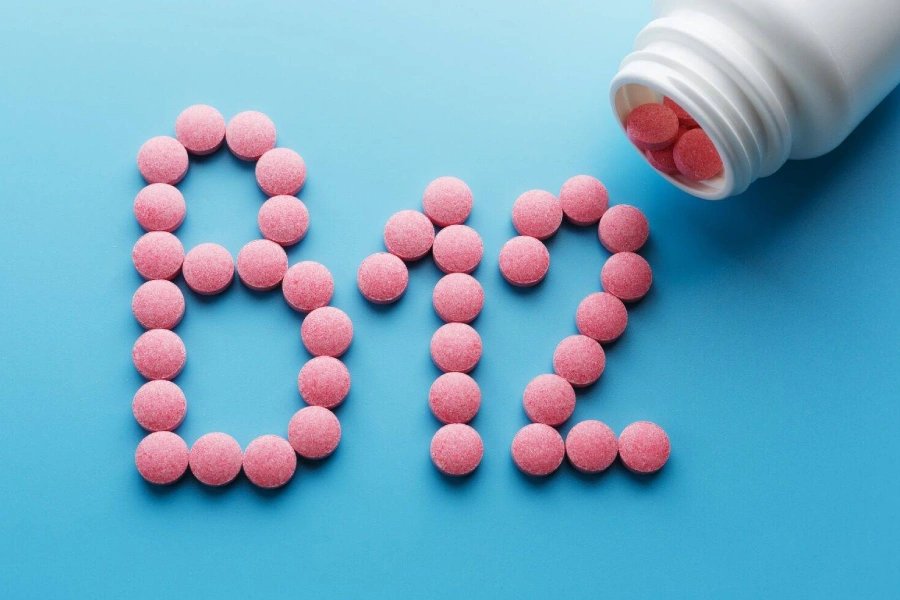 خواص ویتامین b12 برای پوست + معرفی منابع غذایی حاوی این ویتامین