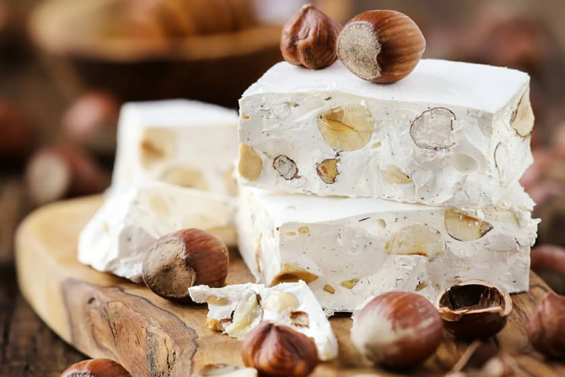 سوغات شهرهای ایران؛ در سفر به شهرهای ایرانی این سوغاتی ها را تهیه کنید