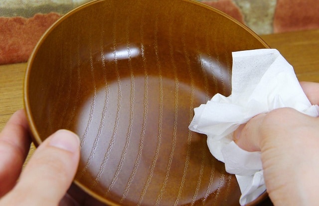 نحوه تمیز کردن ظروف چوبی | رازهای شگفت انگیز نگهداری از ظروف چوبی و بامبو