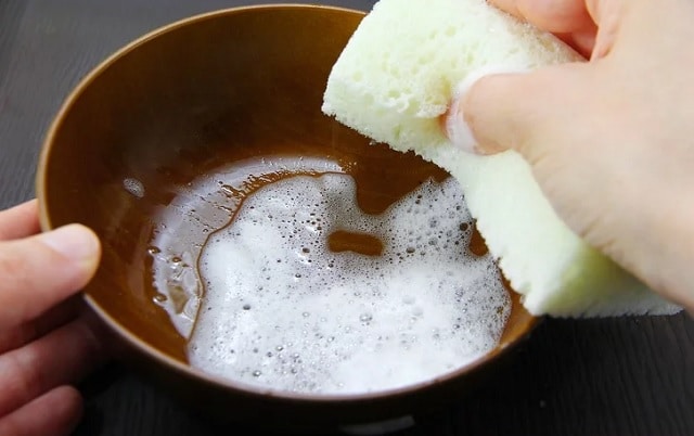 نحوه تمیز کردن ظروف چوبی | رازهای شگفت انگیز نگهداری از ظروف چوبی و بامبو