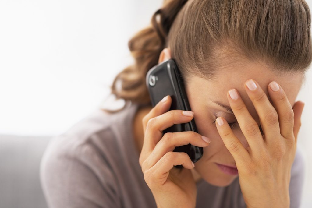 اضطراب تلفنی چیست، چرا ایجاد می شود و چگونه بر آن غلبه کنیم؟