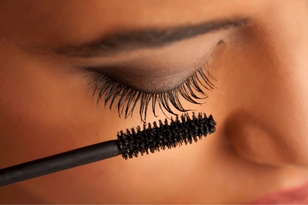 بهترین ریمل برای چشم های حساس + 10 مدل از ریمل های ضد حساسیت چشم The best mascara brand for sensitive eyes