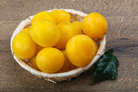 خاصیت شگفتانگیز آلو برای سلامتی؛ از درمان یبوست تا سلامت قلب و استخوان طبع آلو