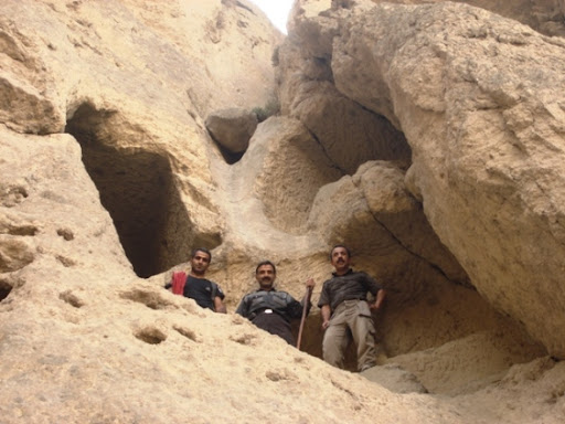 غار سنگی کافر کلی؛ شگفتی اسرارآمیز در کوه های مازندران غار سنگی کافر کلی؛ شگفتی اسرارآمیز در کوه های مازندران