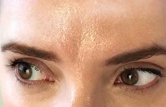 چرب شدن پوست صورت | 4 علت مهم که نباید از آن ها غافل باشیم چرب شدن پوست صورت | 4 علت مهم که نباید از آن ها غافل باشیم