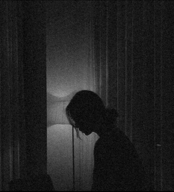 دانلود آهنگ سوغاتی | ای که تویی همه کسم بی تو میگیره نفسم هایده سوغاتی