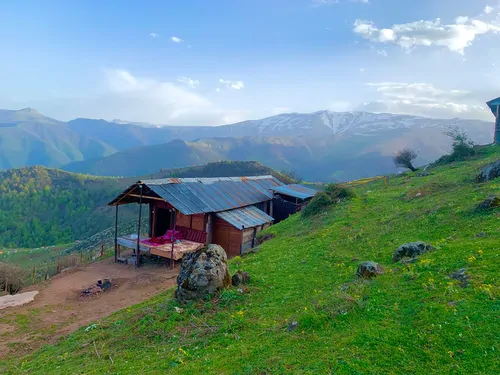 ییلاق اولسبلانگاه؛ سرزمین خانه‌های چوبی و ابرها