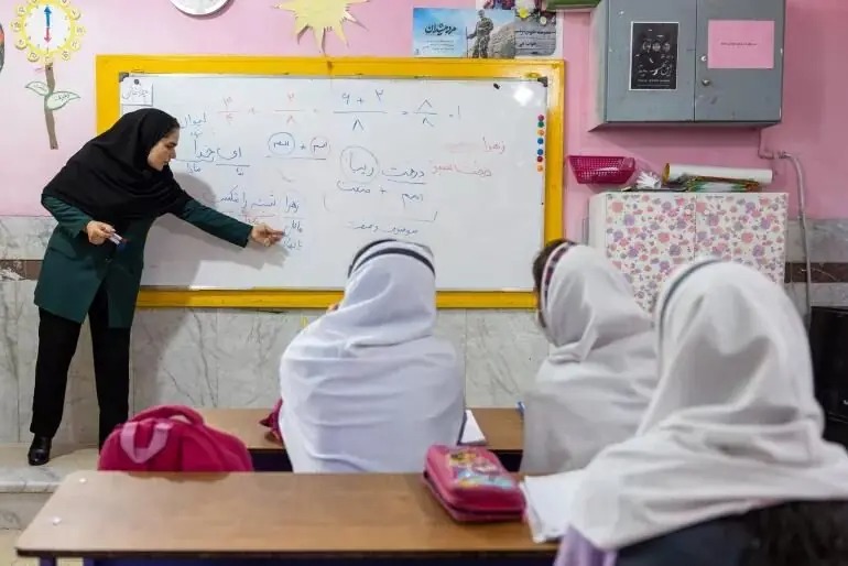 افزایش حقالتدریس معلمان از مهر ۱۴۰۵؛ رقم پرداختی معلمان شاغل و بازنشسته رتبهبندی معلمان از مهرماه وارد مرحله جدید میشود