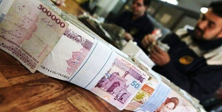 افزایش حقوق کارمندان در هالهای از ابهام؛ رئیس سازمان برنامه چه گفت؟ آیا افزایش حقوق در سال جاری منتفی است؟