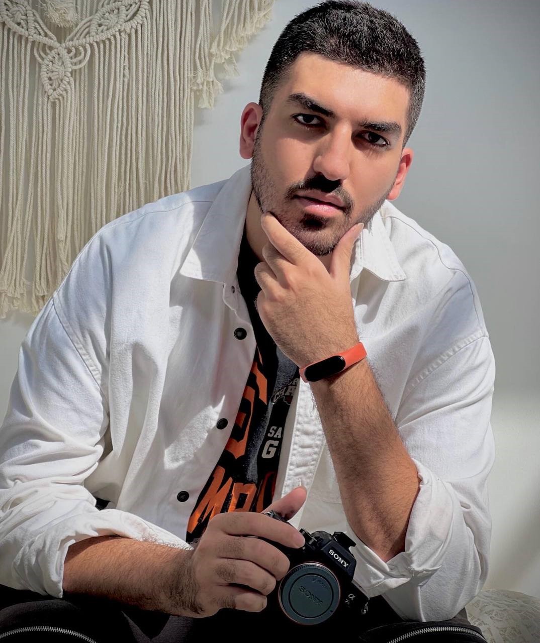 بیوگرافی میلاد ثابت؛ از فعالیت در دبی تا شکل‌گیری سبک شخصی
